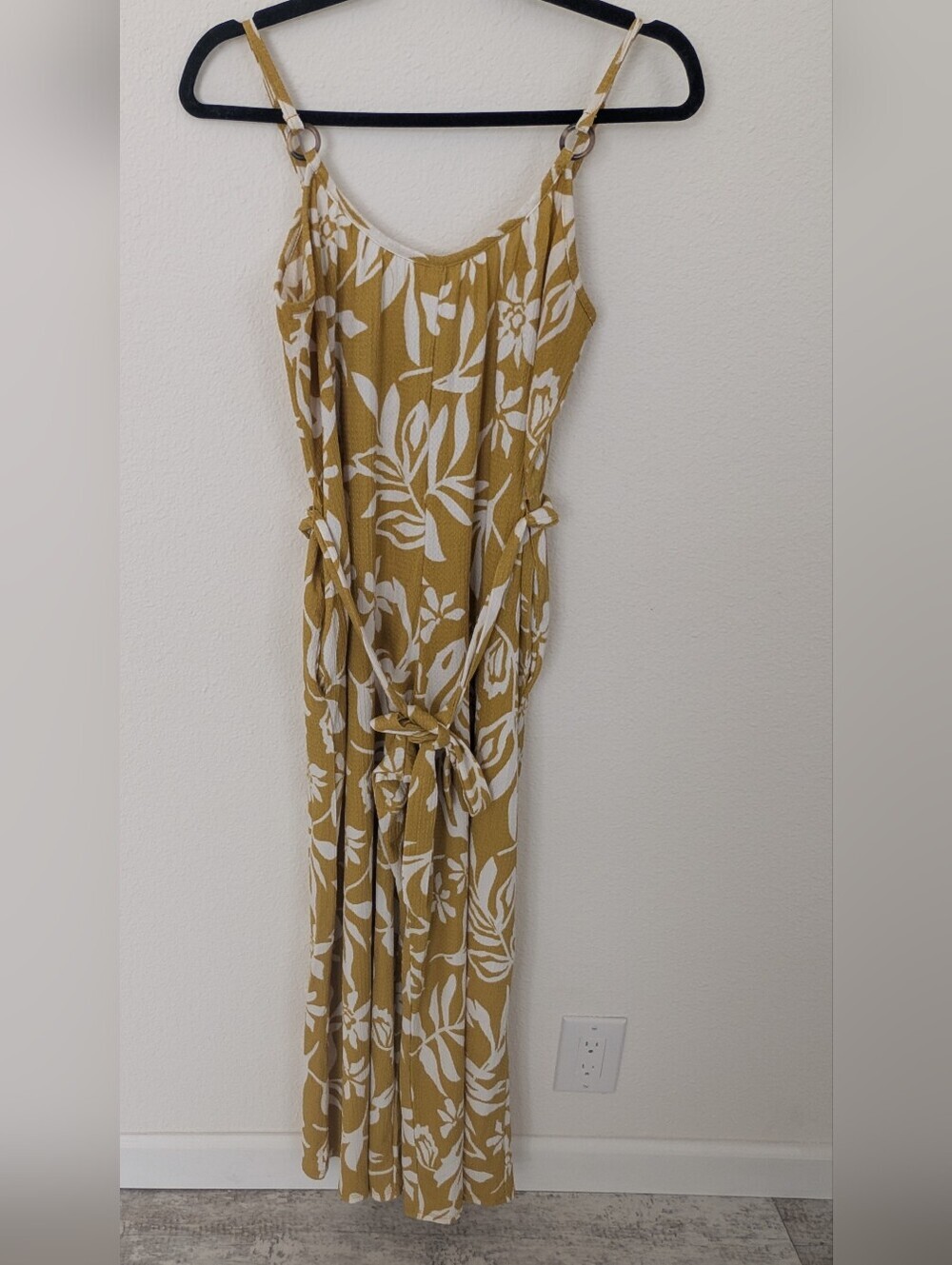 Yellow Floral Wide-Leg Jumpsuit with Self-Tie Waist - Picture 4 of 8